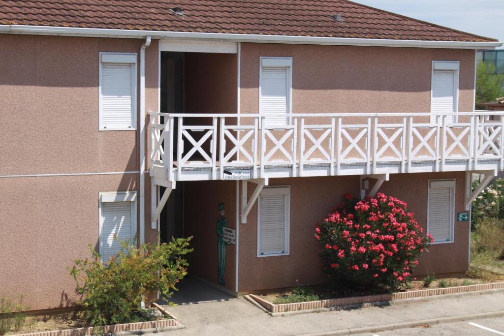 Fasthotel Nimes Caissargues Exterior foto