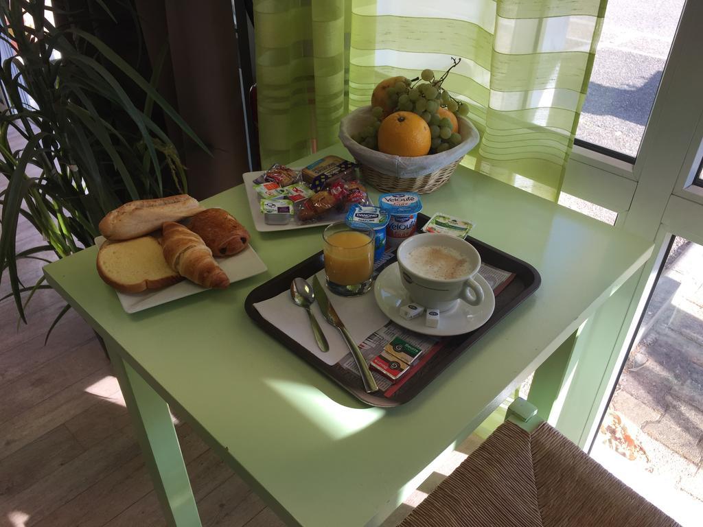Fasthotel Nimes Caissargues Exterior foto